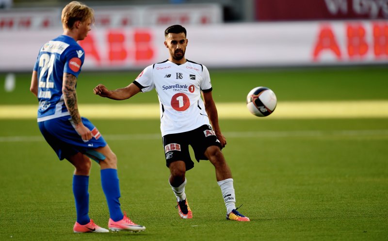 Etzaz Hussain med en utsøkt debut