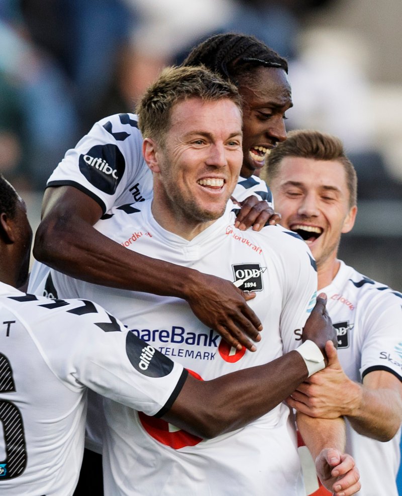 Eliteseriekampen i fotball mellom Odd og Vålerenga på Skagerak Arena i Skien Espen Guud jubler etter scoring. Foto: Berit Roald / NTB scanpix
