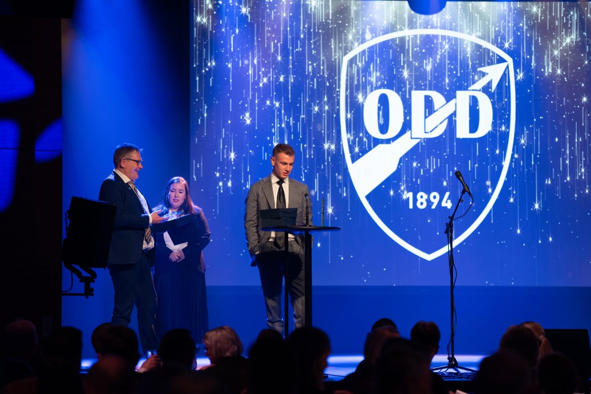 Årets spiller menn: Leonard Owusu (Dennis Gjengaar mottok på vegne av Leonard)