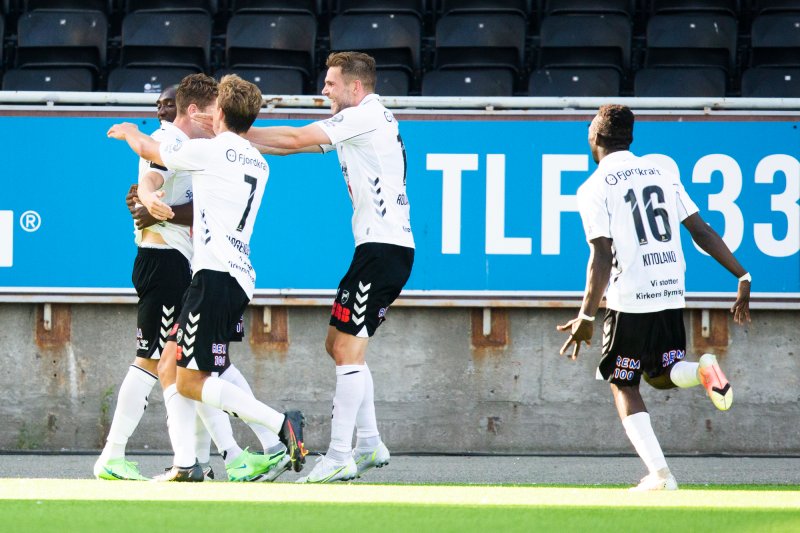 Oddjubel i eliteseriekampen i fotball mellom Odd og Viking på Skagerak arena.Foto: Trond Reidar Teigen / NTB