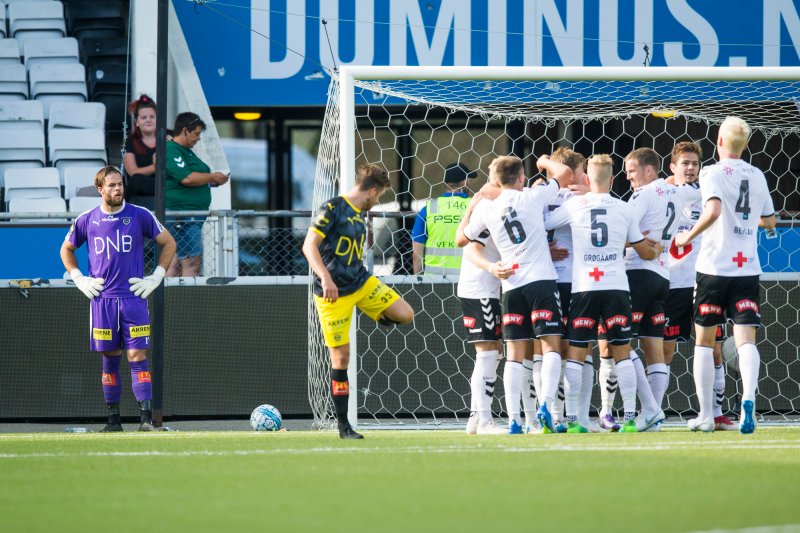 Odd - Lillestrøm. Elbasan Rashani scorer for Odd i eliteseriekampen i fotball mellom Odd og Lillestrøm på Skagerak Arena.Foto: Trond Reidar Teigen / NTB scanpix