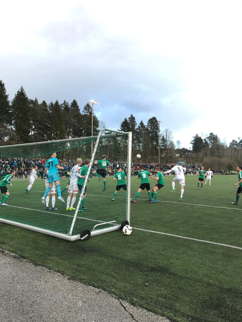 Herlig stemning på Heibury i dag Foto: Anders Løkken