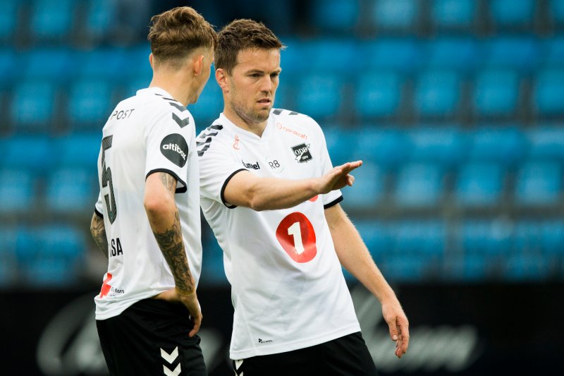 Espen Ruud (t.h) og Birk Risa i NM-kampen i fotball mellom Sandefjord og Odd på komplett Arena i sandefjord.Foto: Trond Reidar Teigen / NTB scanpix